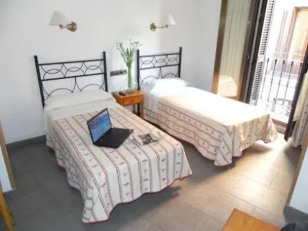 Hostal Ivor-1